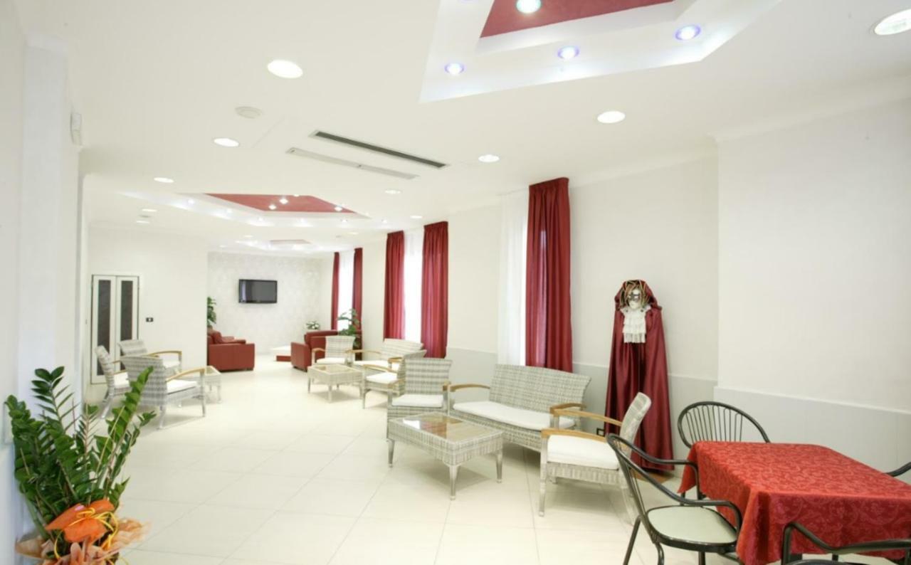 Hotel Le Lune 加提欧马里 外观 照片